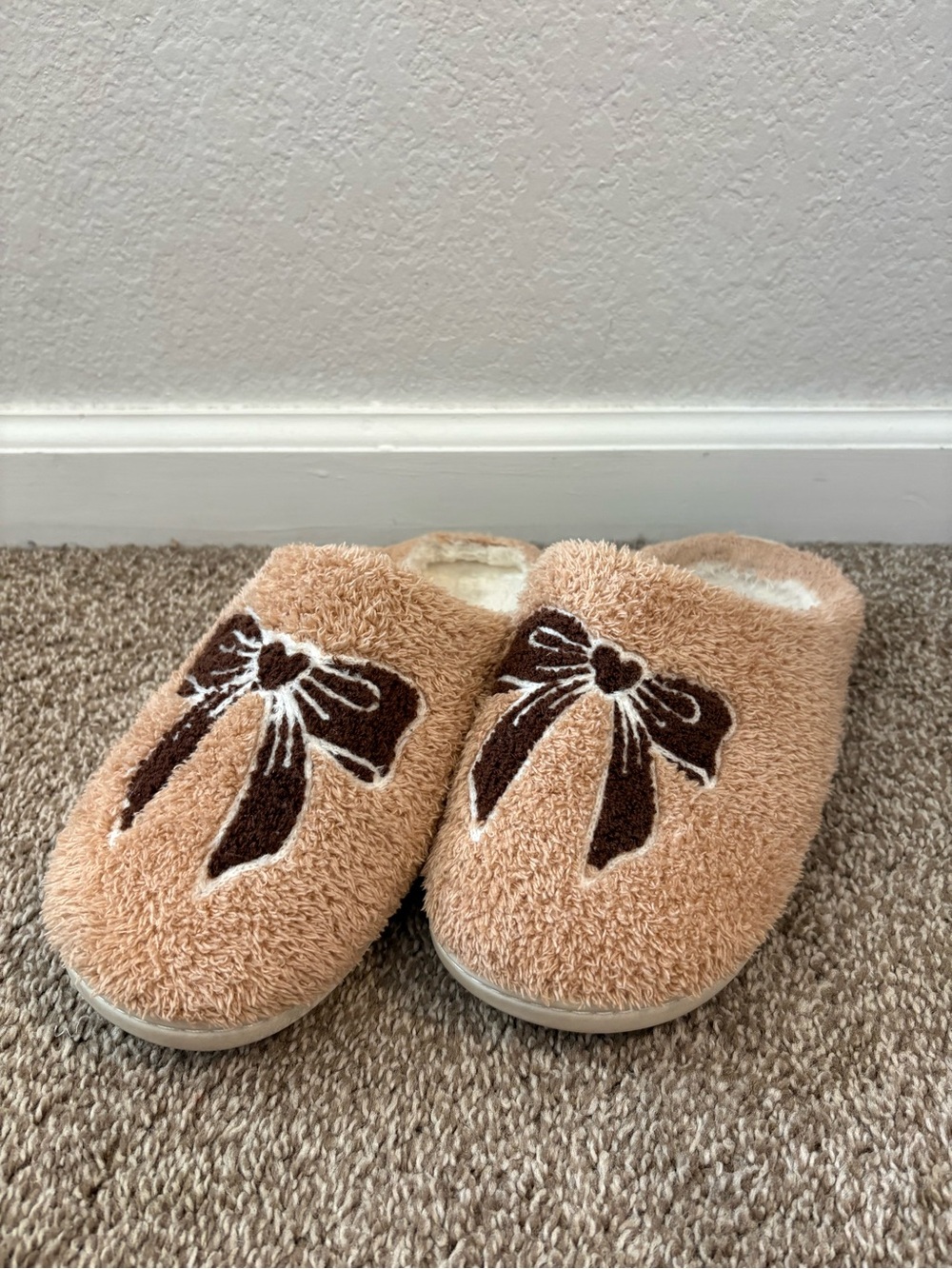 Plush Bow Kids Slippers in Beige